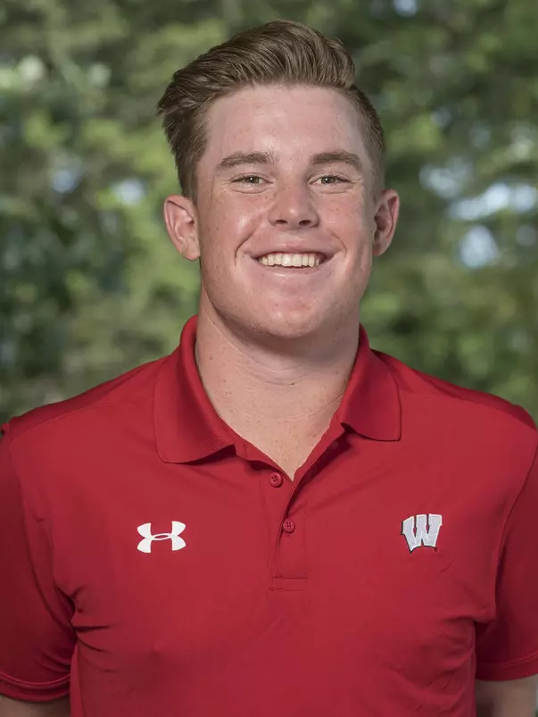 Headshot of Nick Robinson (2017)