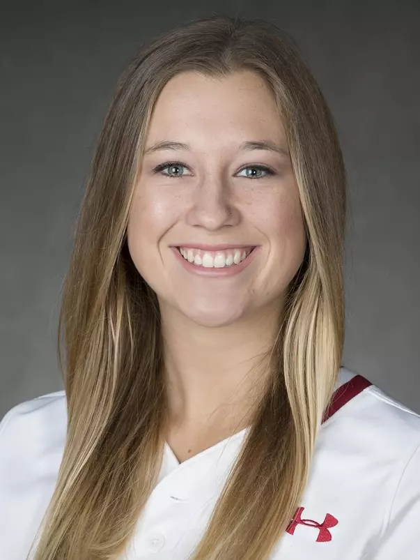 Samantha Arents Headshot