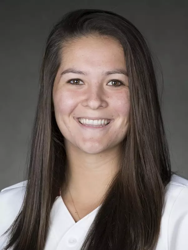 Stephanie Lombardo Headshot