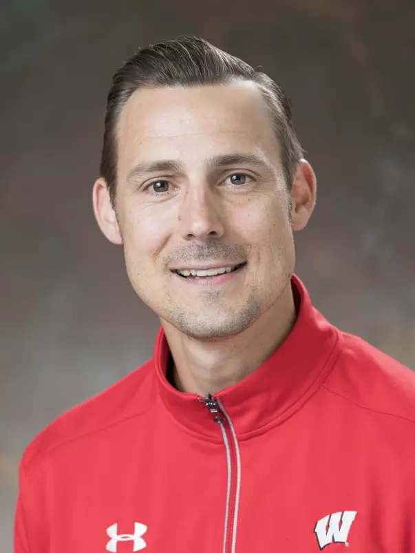 Aaron Hohlbein headshot