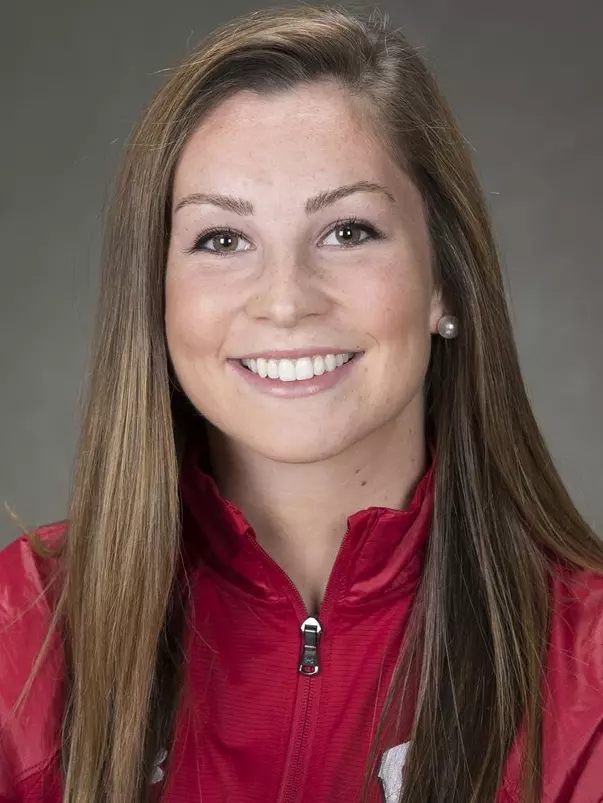 Maddie Rolfes Headshot