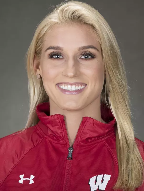 Sophia Shaver Headshot