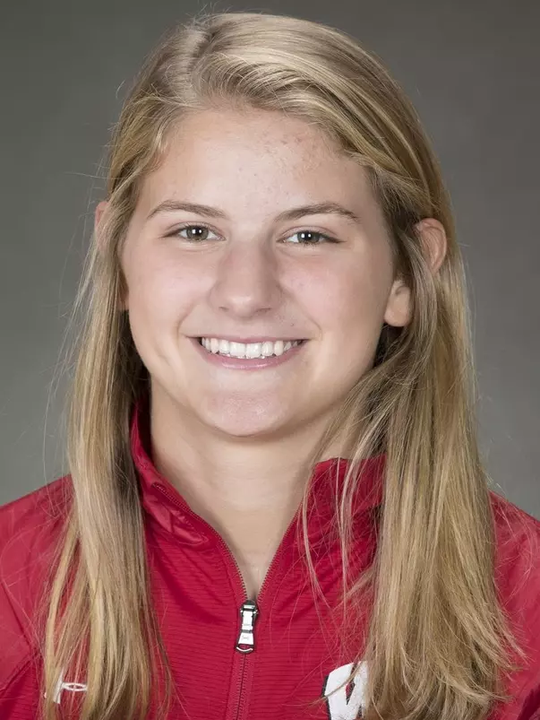 Cami Kronish Headshot