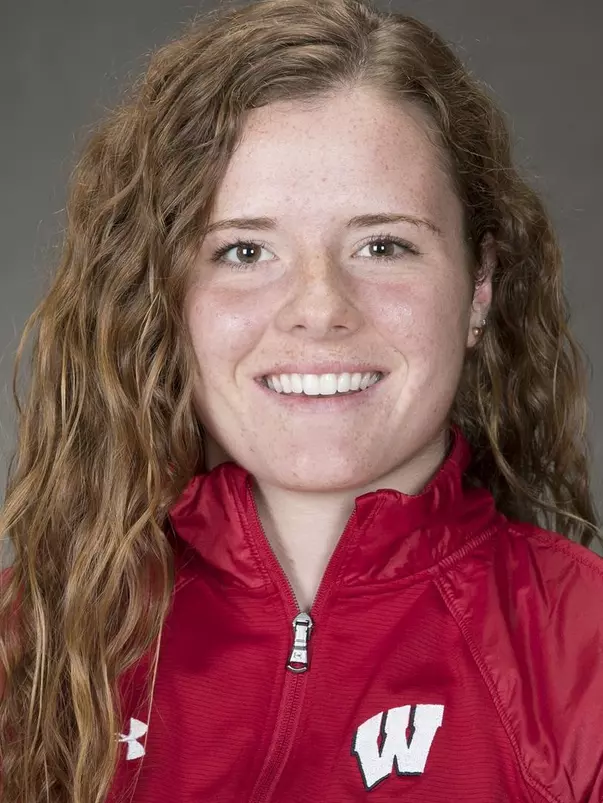 Britta Curl Headshot