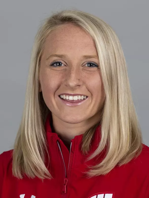 Amy Davis Headshot 2018