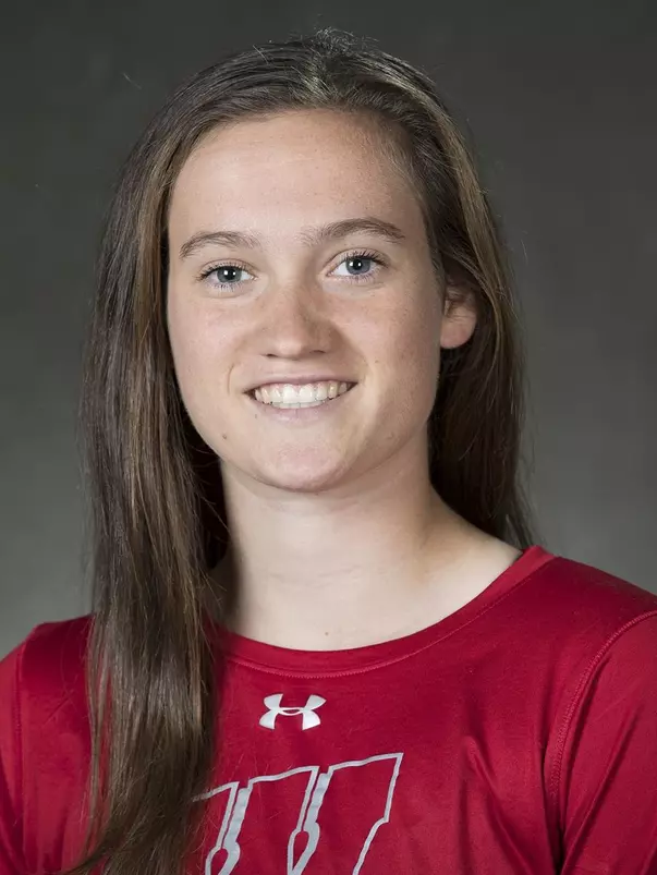 Ava Markham Headshot