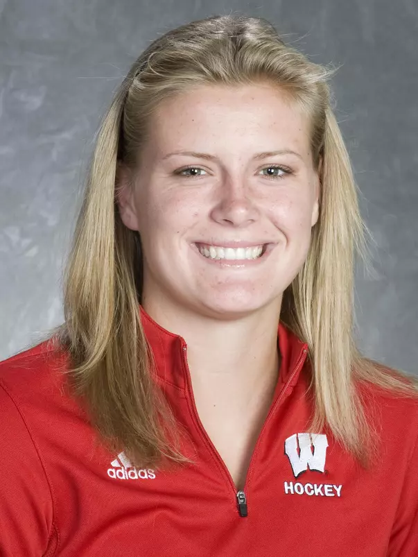 MADISON, WI - AUGUST 29: 2008-09 Wisconsin Women's Hockey team. (Photo by David Stluka)