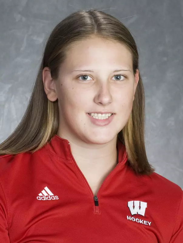 MADISON, WI - AUGUST 29: 2008-09 Wisconsin Women's Hockey team. (Photo by David Stluka)