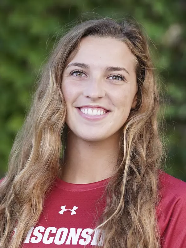 Lauren Barnes Headshot