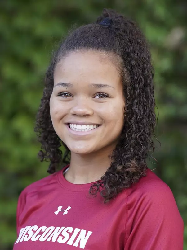 Nicole Whitehead Headshot