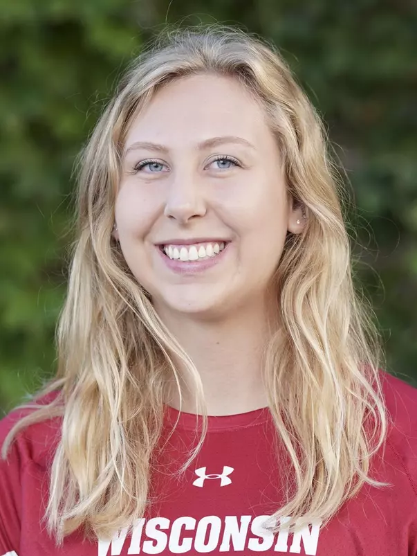 Julie Wohlert Headshot