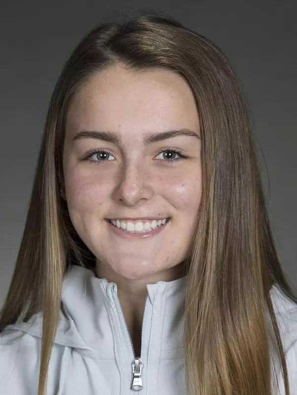 Isabel Cortina Headshot 2019-20