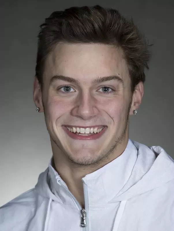 Eli Fouts Headshot 2019-20
