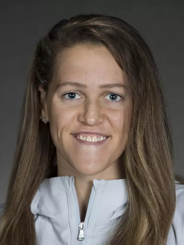 Hannah Lindsey Headshot 2019-20