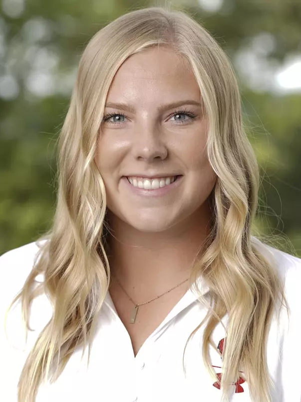 Mackenzie Hahn Headshot