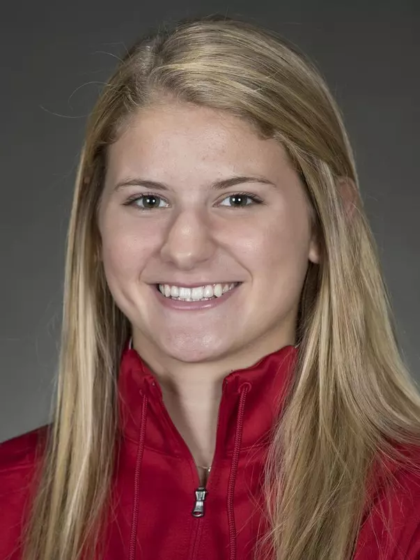 Cami Kronish headshot