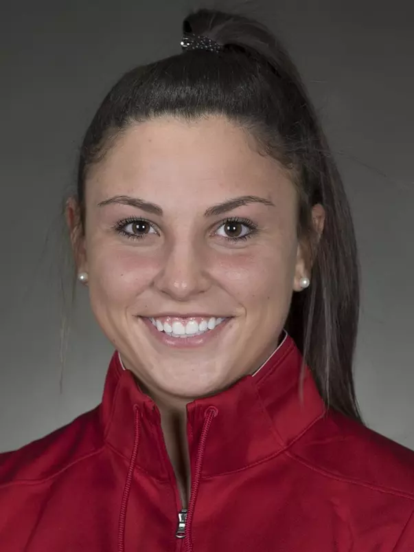 Nicole LaMantia headshot