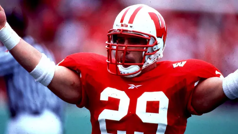 Bob Adamov Wisconsin football