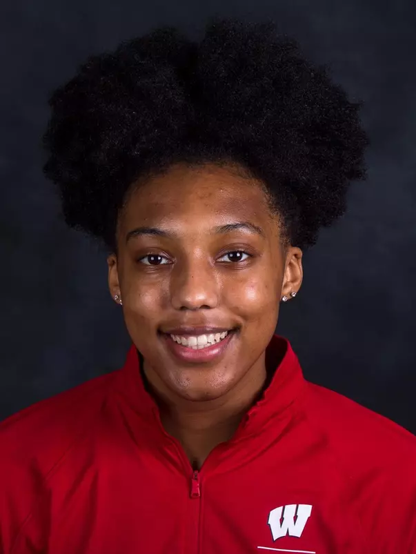 Chayla Edwards Headshot