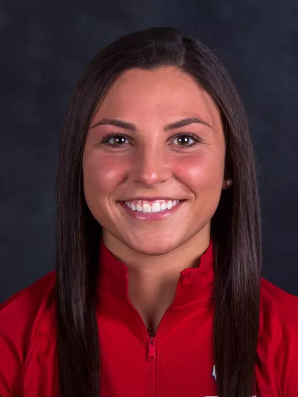 Nicole LaMantia Headshot