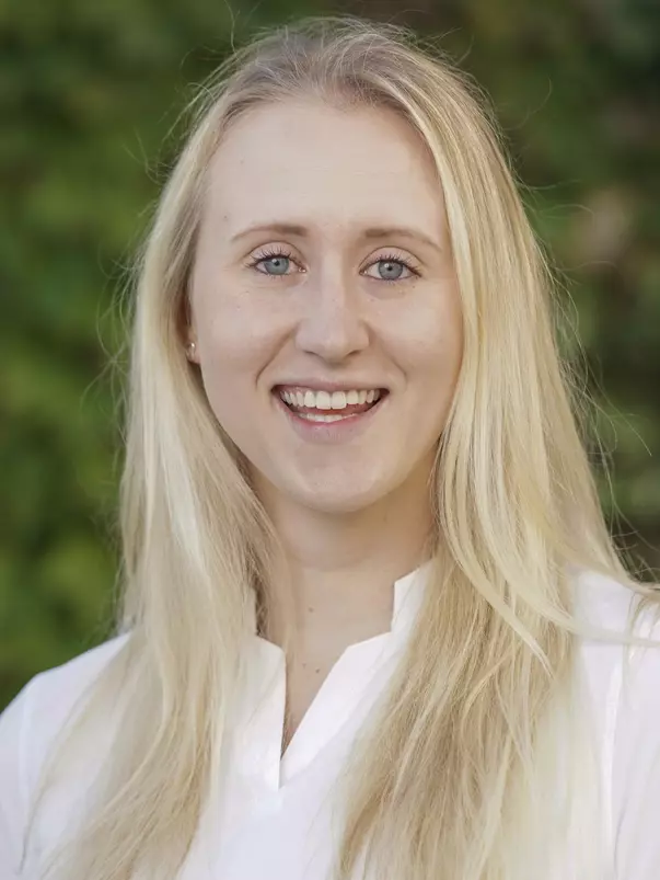 Jessica Williams head shot