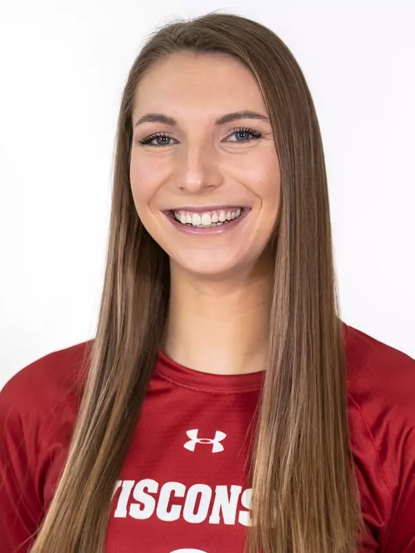 Sydney Hilley head shot