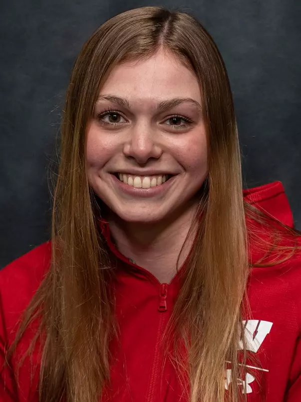 Lillie Hosack Headshot