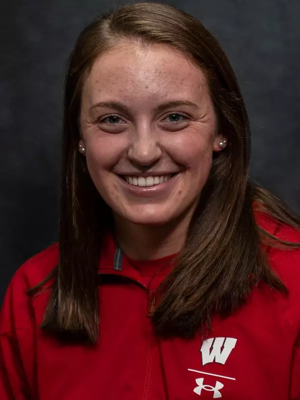 Julia Stupar Headshot