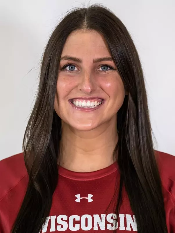 Grace Loberg head shot 2020-21