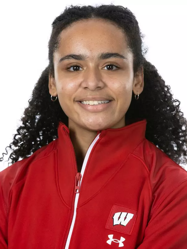 Sydney Robinson head shot 2022