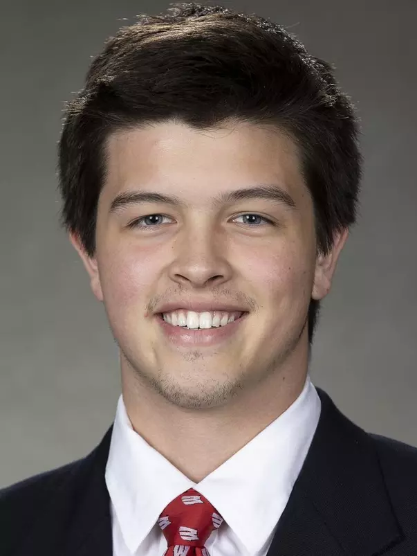 Deven Magli, Wisconsin football headshot 2022