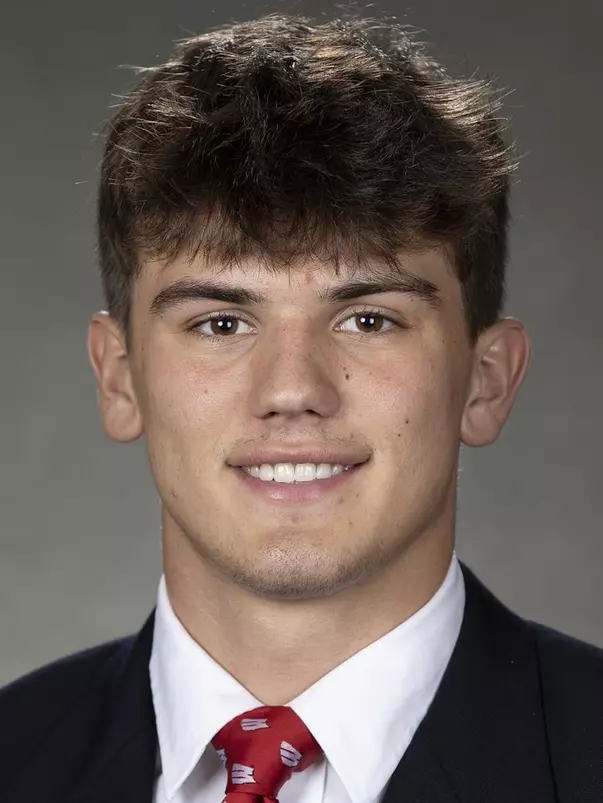 JT Seagraves, Wisconsin football headshot 2022