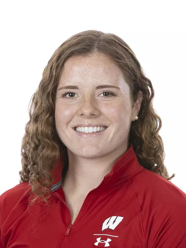 Headshot of Britta Curl of the Wisconsin Badgers women’s hockey team, Tuesday, Sept. 6, 2022 in Madison, Wis. Photo by David Stluka/Wisconsin Athletic Communications)