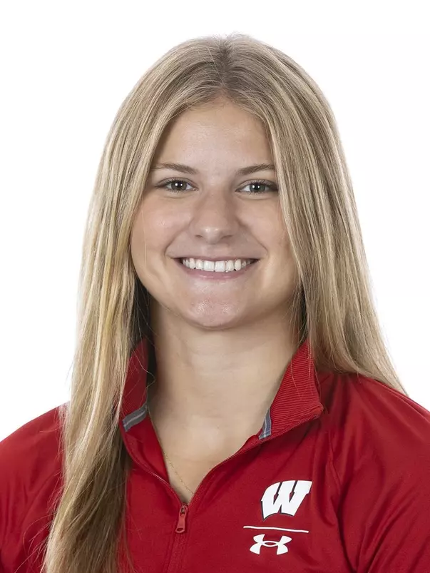 Headshot of Cami Kronish of the Wisconsin Badgers women’s hockey team, Tuesday, Sept. 6, 2022 in Madison, Wis. Photo by David Stluka/Wisconsin Athletic Communications)