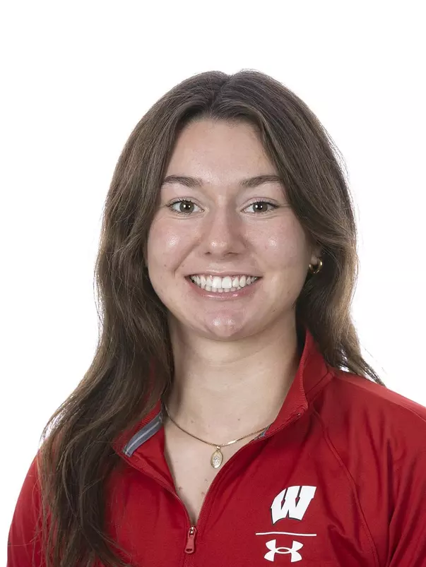 Headshot of Maddi Wheeler  of the Wisconsin Badgers women’s hockey team, Tuesday, Sept. 6, 2022 in Madison, Wis. Photo by David Stluka/Wisconsin Athletic Communications)