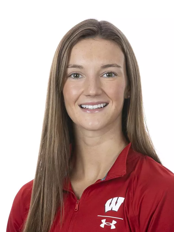 Headshot of Sophie Shirley of the Wisconsin Badgers women’s hockey team, Tuesday, Sept. 6, 2022 in Madison, Wis. Photo by David Stluka/Wisconsin Athletic Communications)