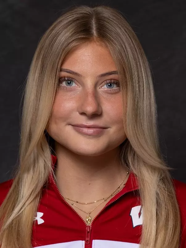 Kenzie Kluge 2023 WTrack Headshot