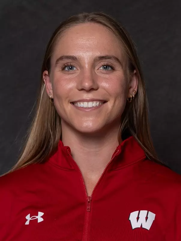 Mackenzie Heyroth 2023 WTrack Headshot