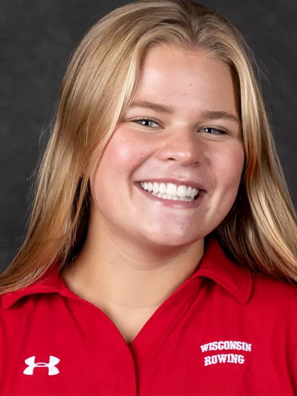 Macy Mosner Headshot