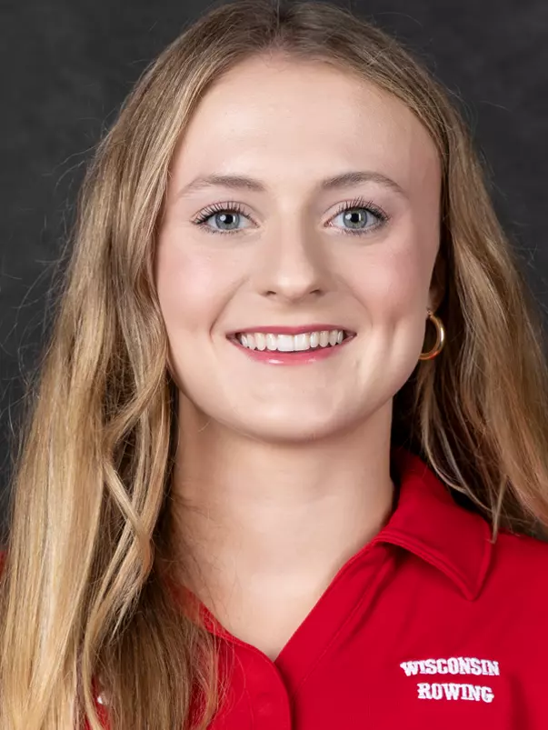 Ella Peterson Headshot