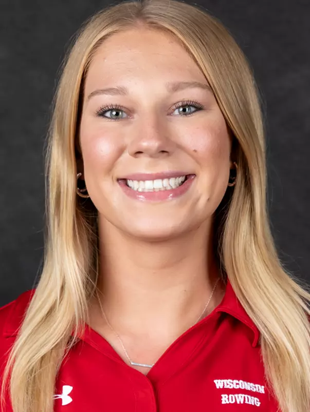 Jacki Szelagowski Headshot