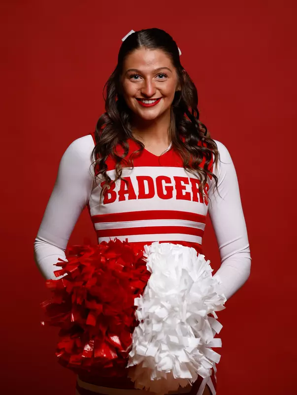 Madelyn Garbo 2023-24 Spirit Squad - Cheer headshot photo