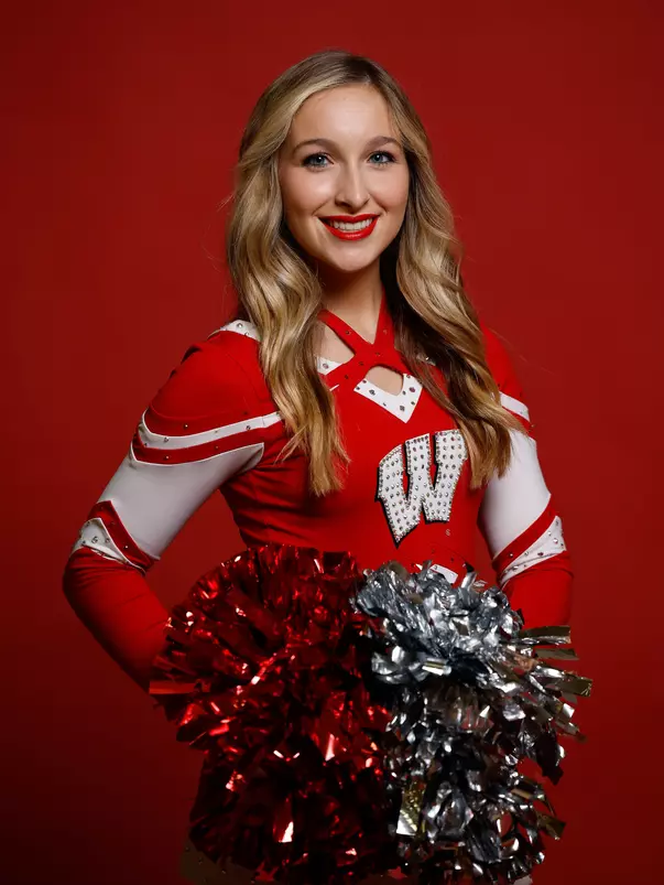 Taylor Stueve 2023-24 Spirit Squad - Dance Team headshot photo