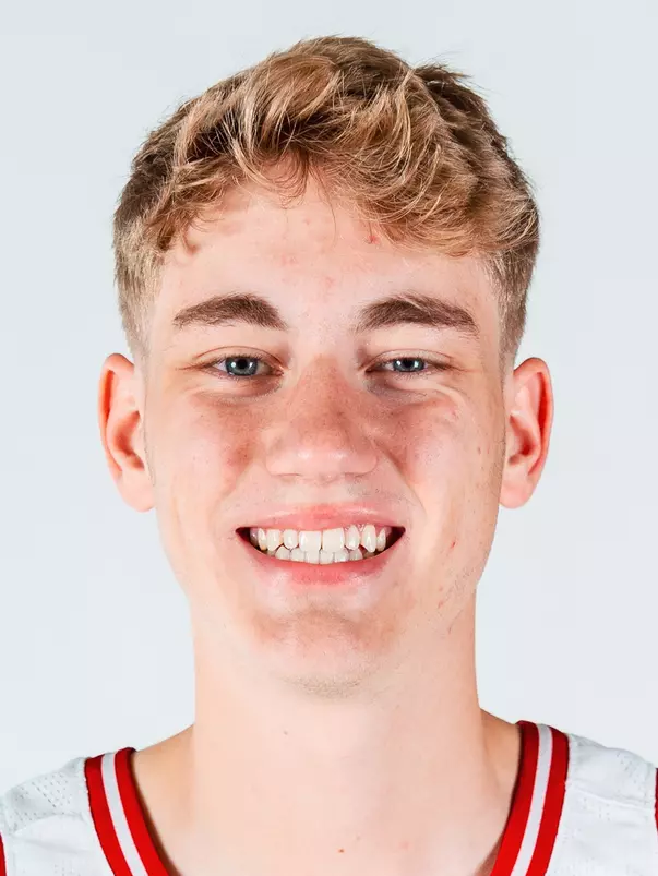 Isaac Gard Headshot 2023-24