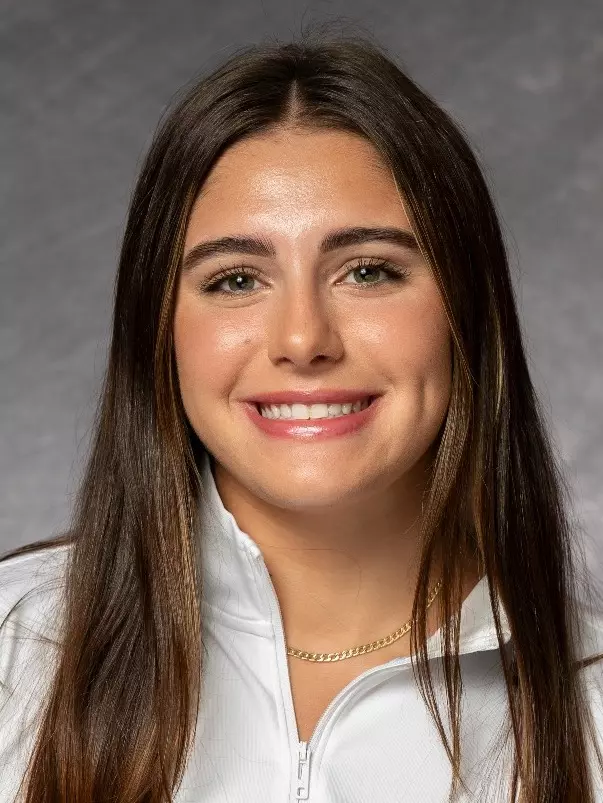 Lily Gardner Headshot