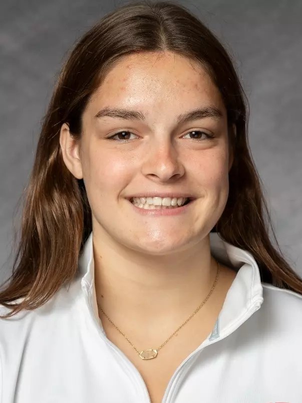 Vivian Kinnard Headshot