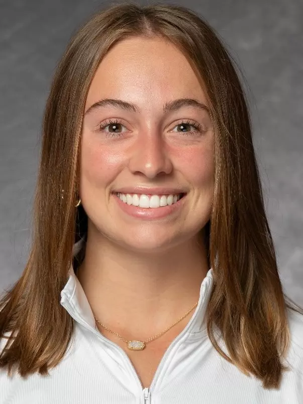 Abby Wanezek Headshot