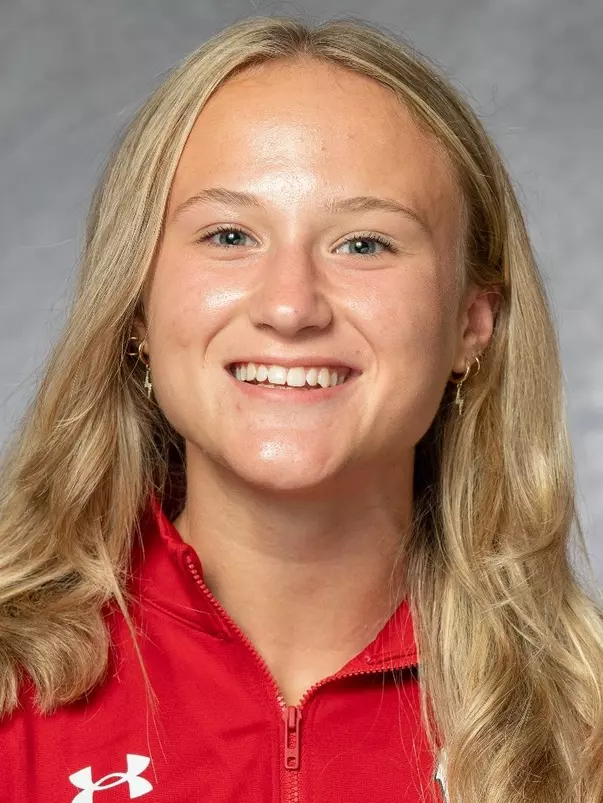 Mikaela Helling headshot