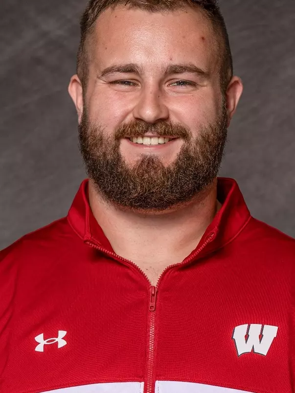 Isaac Klarkowski Headshot