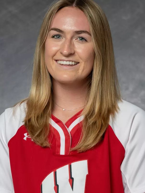 Fiona Girardot headshot